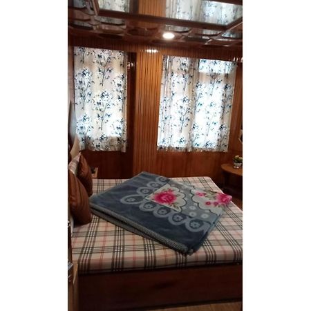 Hotel Doegar, Shimla Bagian luar foto
