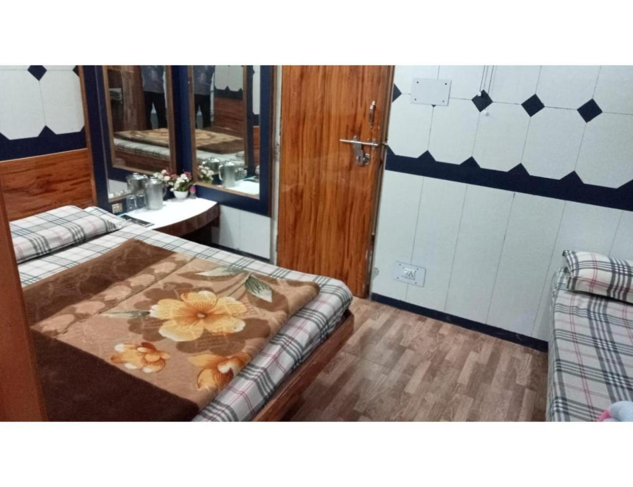 Hotel Doegar, Shimla Bagian luar foto
