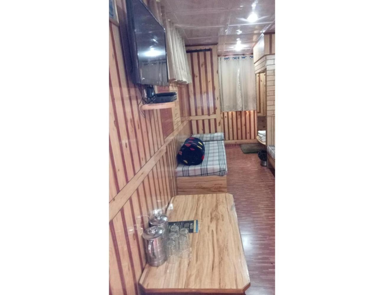 Hotel Doegar, Shimla Bagian luar foto