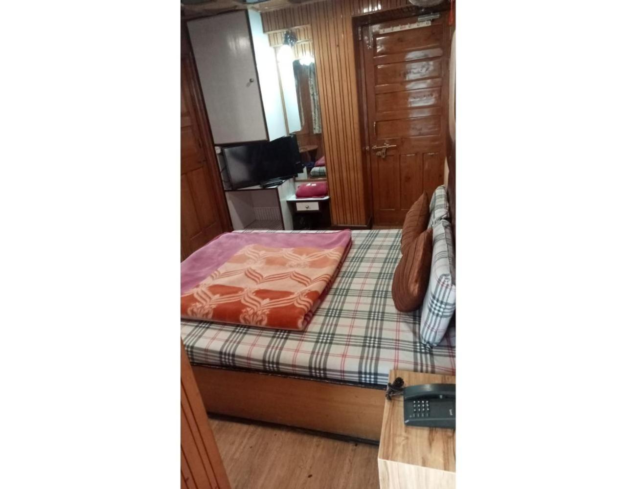 Hotel Doegar, Shimla Bagian luar foto