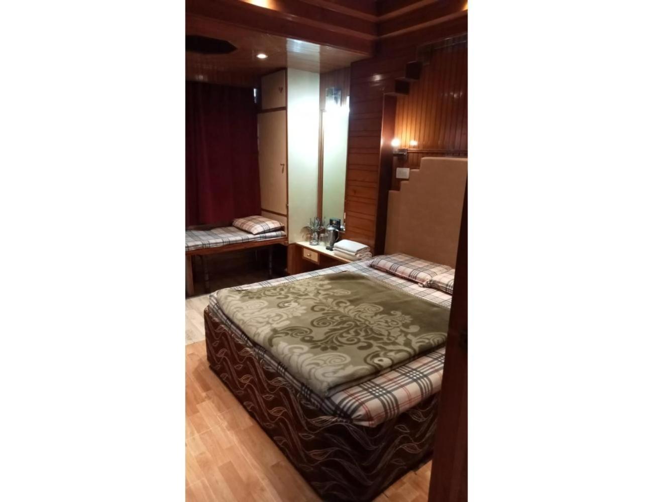 Hotel Doegar, Shimla Bagian luar foto